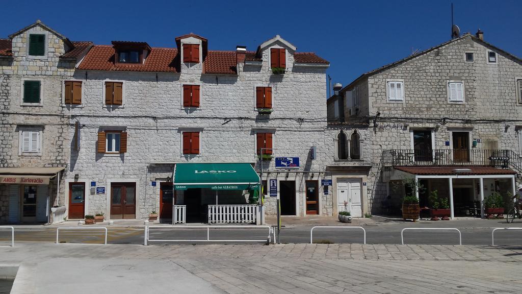 Apartments Riva Trogir Eksteriør billede